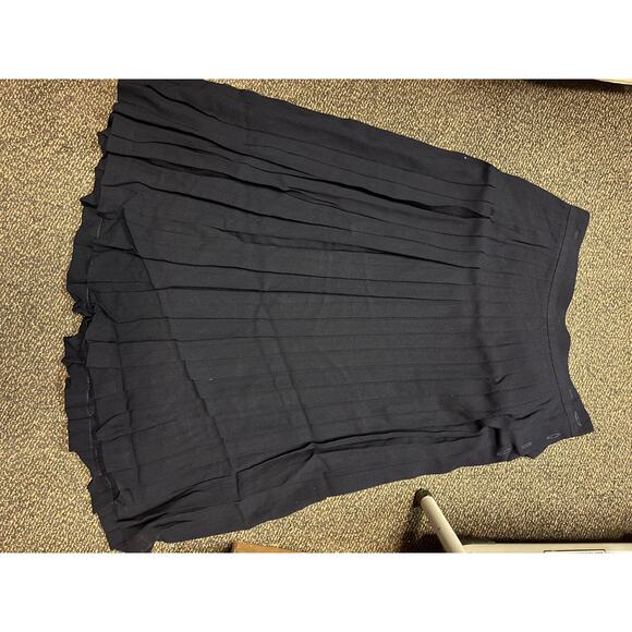 Vintage Jaeger Dark Blue Button Up Pleated Skirt, Size 14 - Picture 2 of 4